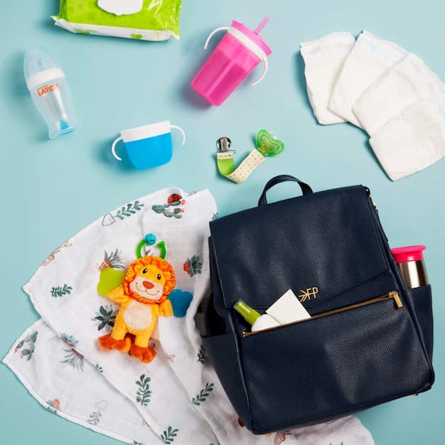 what-to-pack-in-diaper-bag