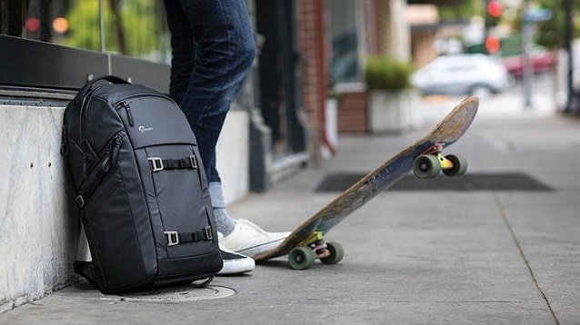 skateboarding bag