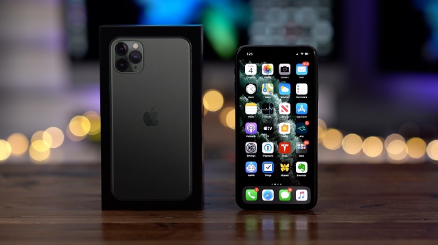 Close-up of refurbed iphone 11 pro max
