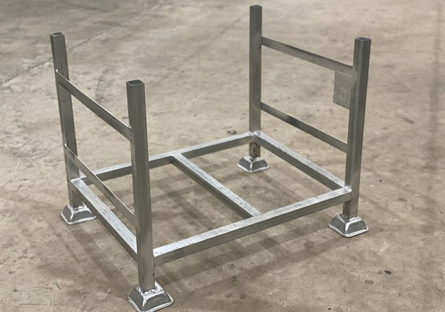 stillage-cage