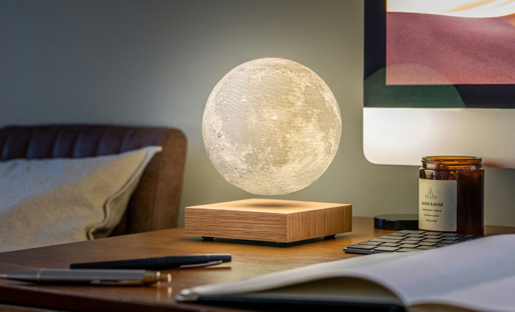moon lamp