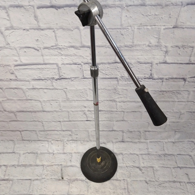 microphones stand
